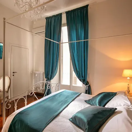 Avignonesi Suites-3